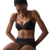 musta