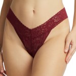 3-Pak Hanky Panky Daily Lace Original Rise Thong D1