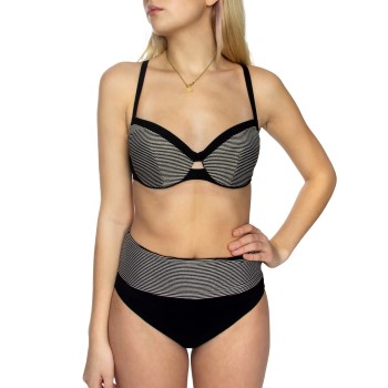 Chantelle Vibrant Covering Underwire Bikini Bra