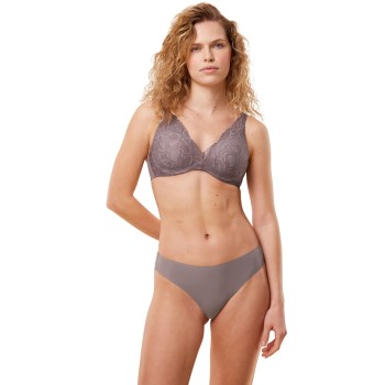 Triumph Body Make-Up Illusion Lace WP