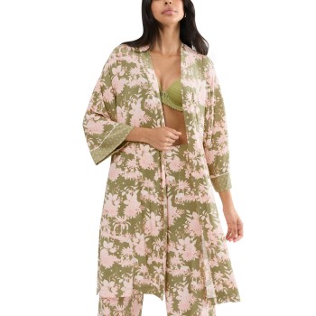 Triumph Aura Spotlight Robe