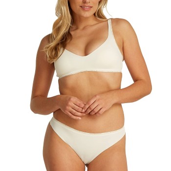 Tommy Hilfiger Seamless Triangle Bra