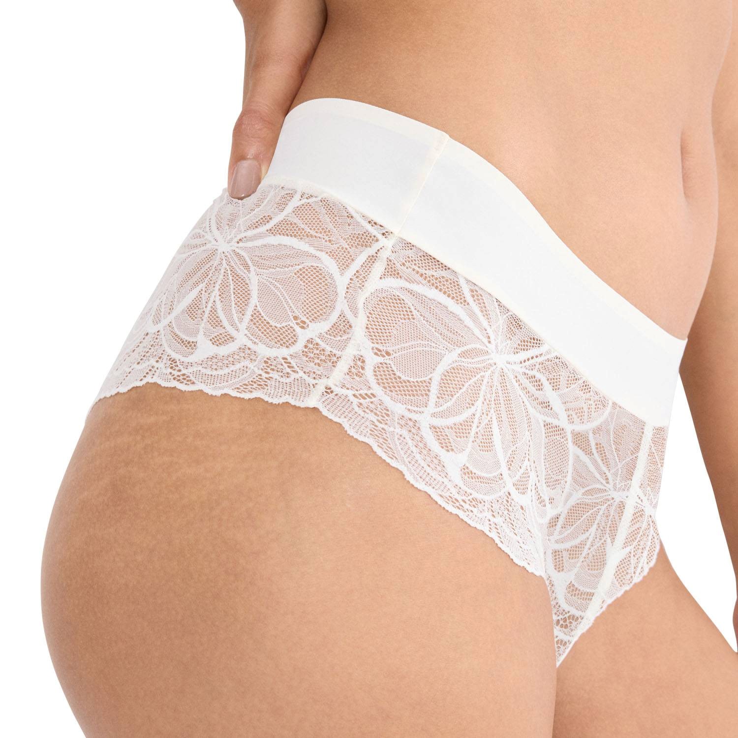 Triumph Body Make-Up Illusion Lace Shorty